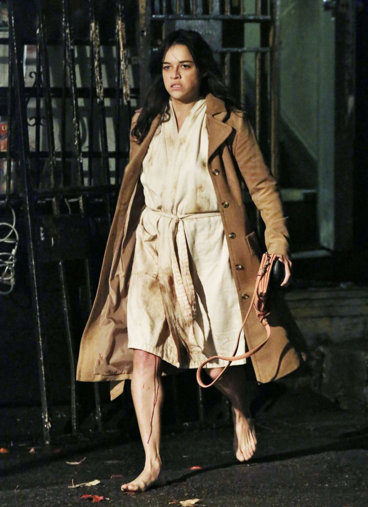 Michelle Rodriguez در صحنه فیلم سینمایی The Assignment