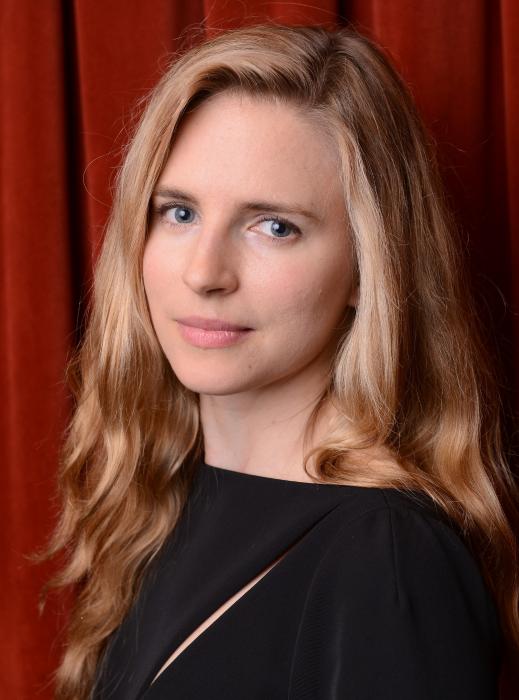 Brit Marling در صحنه فیلم سینمایی شرق (گروه شرق)