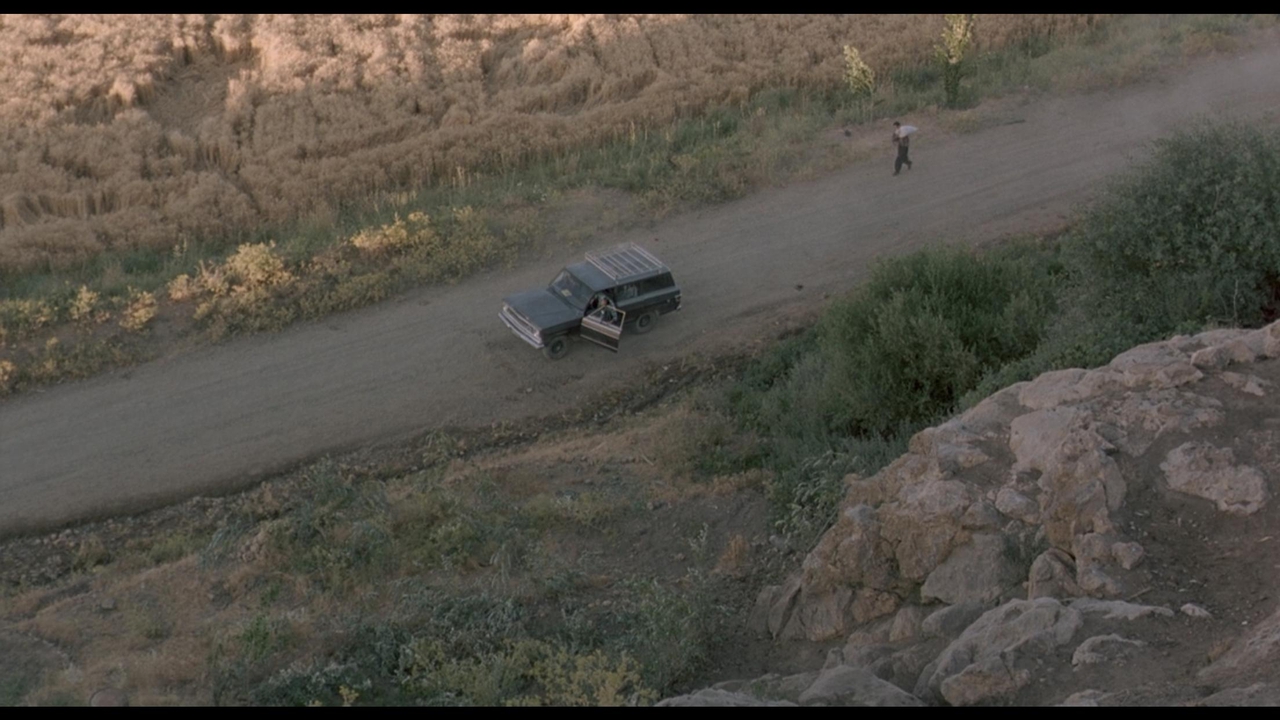  فیلم سینمایی The Wind Will Carry Us به کارگردانی Abbas Kiarostami