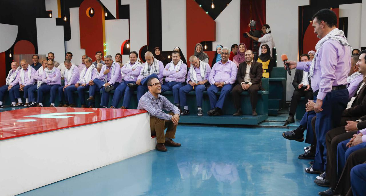  برنامه تلویزیونی خندوانه به کارگردانی رامبد جوان