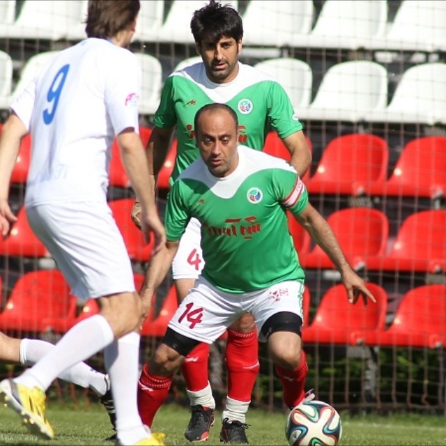 تصویری شخصی از عارف لرستانی، بازیگر و کارگردان سینما و تلویزیون