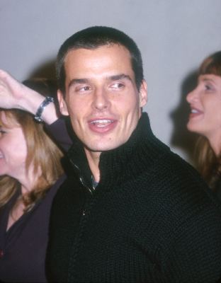 Antonio Sabato Jr. در صحنه فیلم سینمایی باشگاه مشت زنی