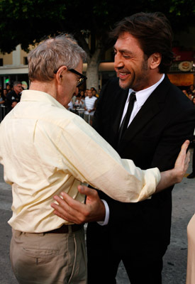 خاویر باردم در صحنه فیلم سینمایی ویکی کریستینا بارسلونا به همراه وودی آلن
