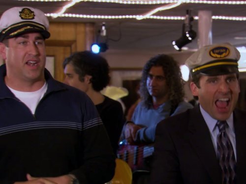 Rob Riggle در صحنه سریال تلویزیونی اداره به همراه استیو کارل