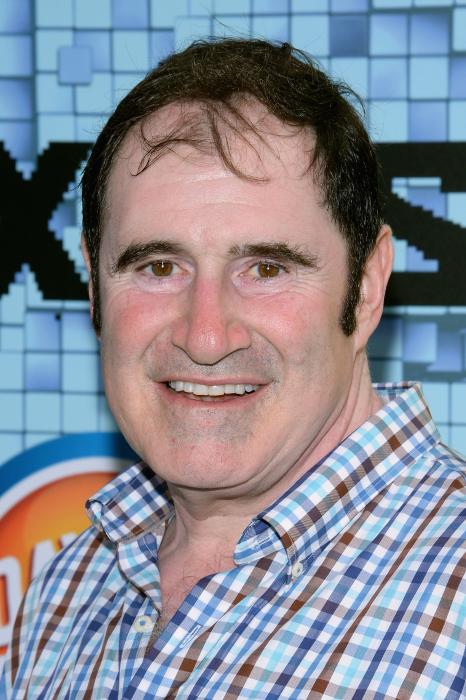 Richard Kind در صحنه فیلم سینمایی پیکسل ها