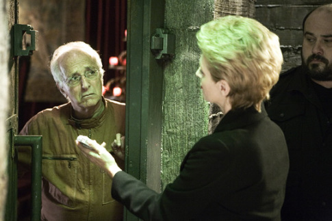 Ruggero Deodato در صحنه فیلم سینمایی مسافرخانه: قسمت 2 به همراه Zuzana Geislerová