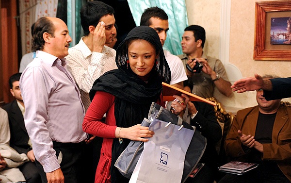 بهاره افشاری در پشت صحنه سریال تلویزیونی فاصله‌ها