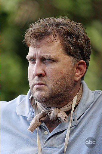 Daniel Roebuck در صحنه سریال تلویزیونی گمشده