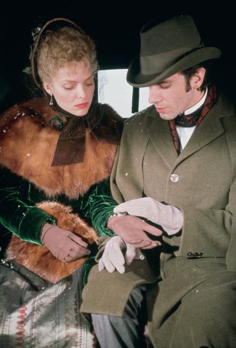  فیلم سینمایی عصر معصومیت با حضور دانیل دی-لوئیس و میشل فایفر