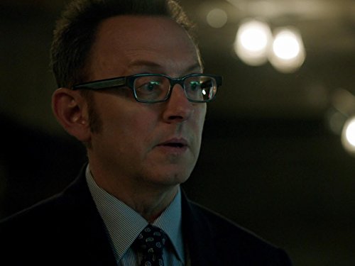 Michael Emerson در صحنه سریال تلویزیونی مظنون