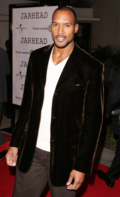 Henry Simmons در صحنه فیلم سینمایی جارهِد