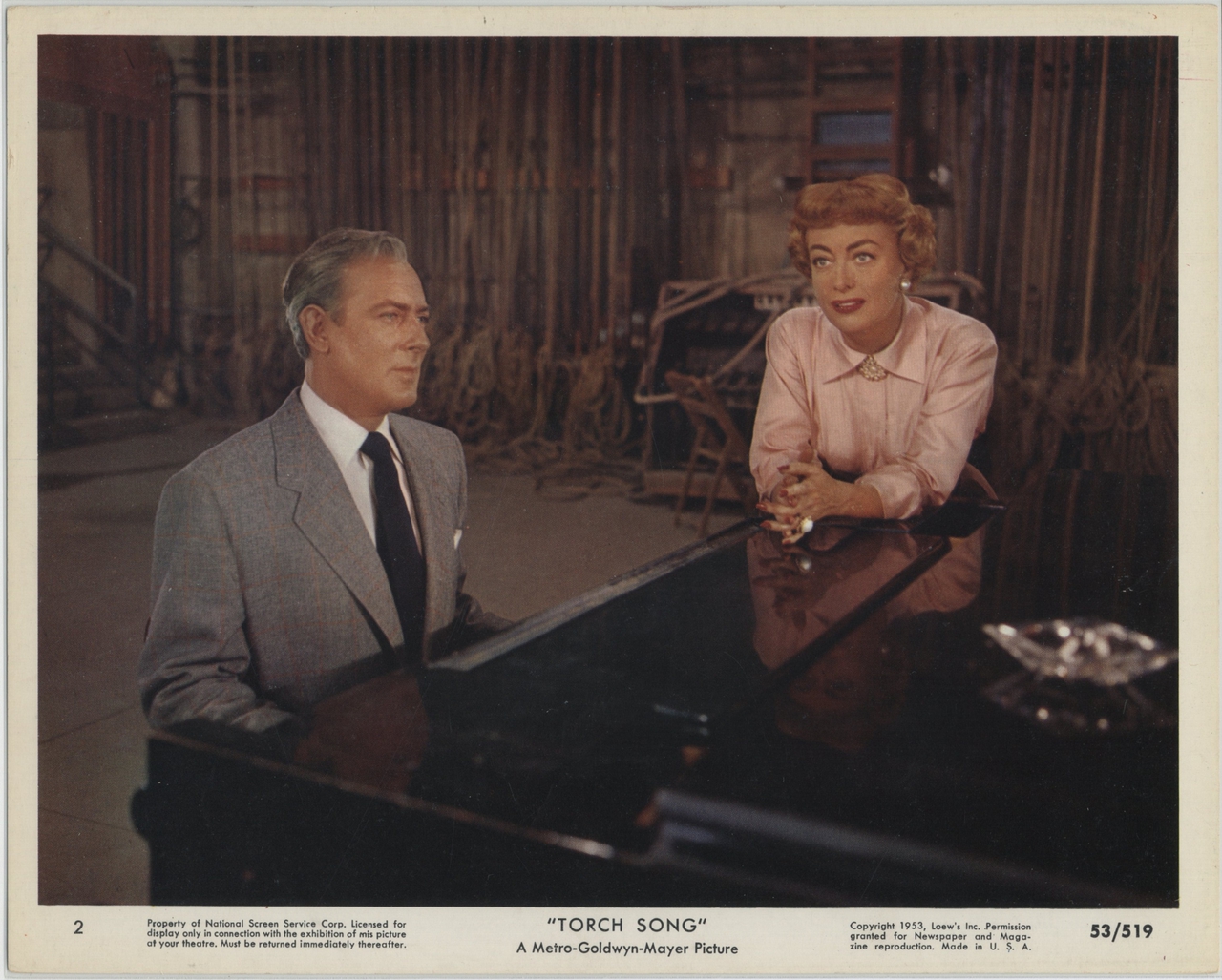 Joan Crawford در صحنه فیلم سینمایی Torch Song به همراه Michael Wilding