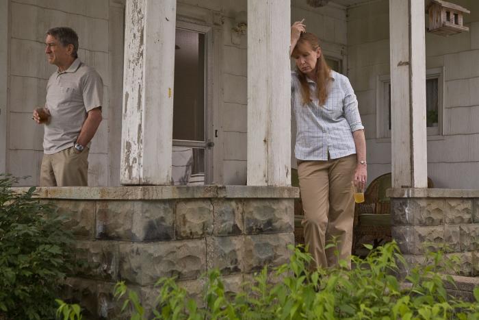 فرانسیس کونروی در صحنه فیلم سینمایی استون به همراه رابرت دنیرو