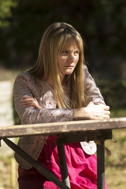 Lindsay Pulsipher در صحنه سریال تلویزیونی درست به هدف