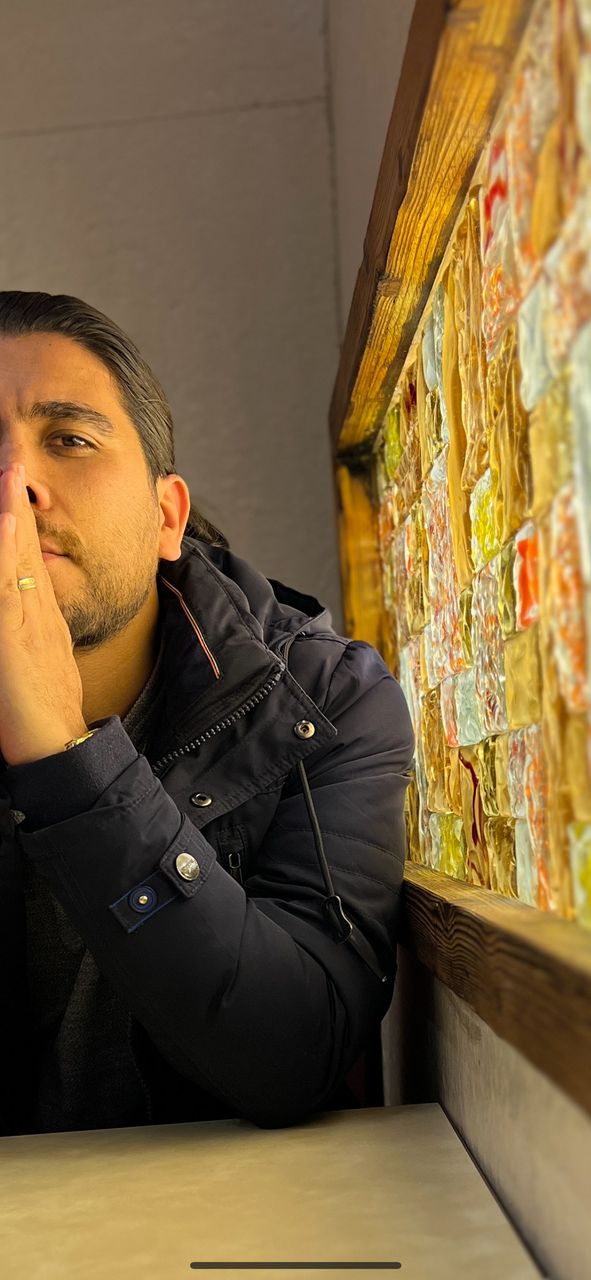 تصویری شخصی از محبوب محمودی، بازیگر سینما و تلویزیون