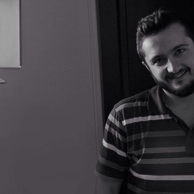 تصویری شخصی از سیدامیرحسین هاشمی، بازیگر و دستیار کارگردان سینما و تلویزیون