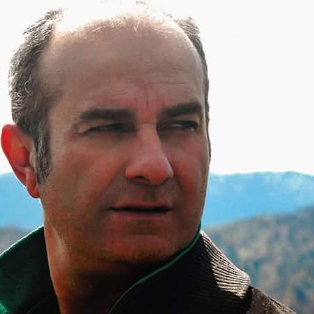 تصویری شخصی از علی عمرانی، بازیگر و کارگردان سینما و تلویزیون