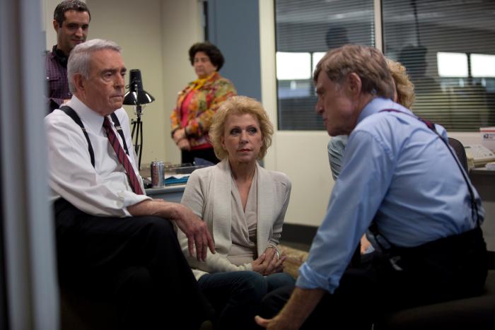 Mary Mapes در صحنه فیلم سینمایی Truth به همراه رابرت ردفورد