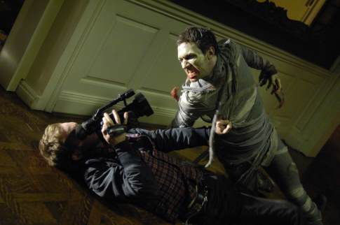 Philip Riccio در صحنه فیلم سینمایی خاطرات مردگان به همراه Joshua Close