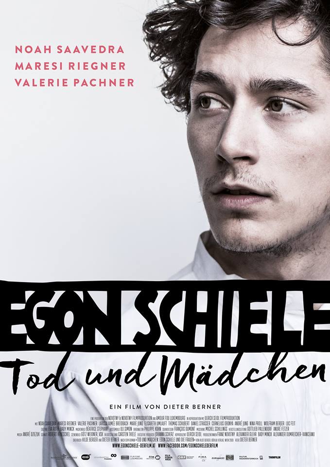 Larissa Breidbach در صحنه فیلم سینمایی Egon Schiele: Death and the Maiden به همراه Daniel Sträßer، Cornelius Obonya، André Jung، Michael Kreihsl، Hilde Berger، Thomas Schubert، Germain Wagner، Nina Proll، Dieter Berner، Luc Feit، Marie Jung، Wolfram Berger، Noah Saavedra، Maresi Riegner، Valerie Pachner و Elisabeth Umlauft