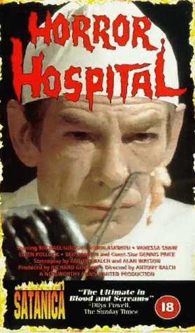 مایکل گاف در صحنه فیلم سینمایی Horror Hospital