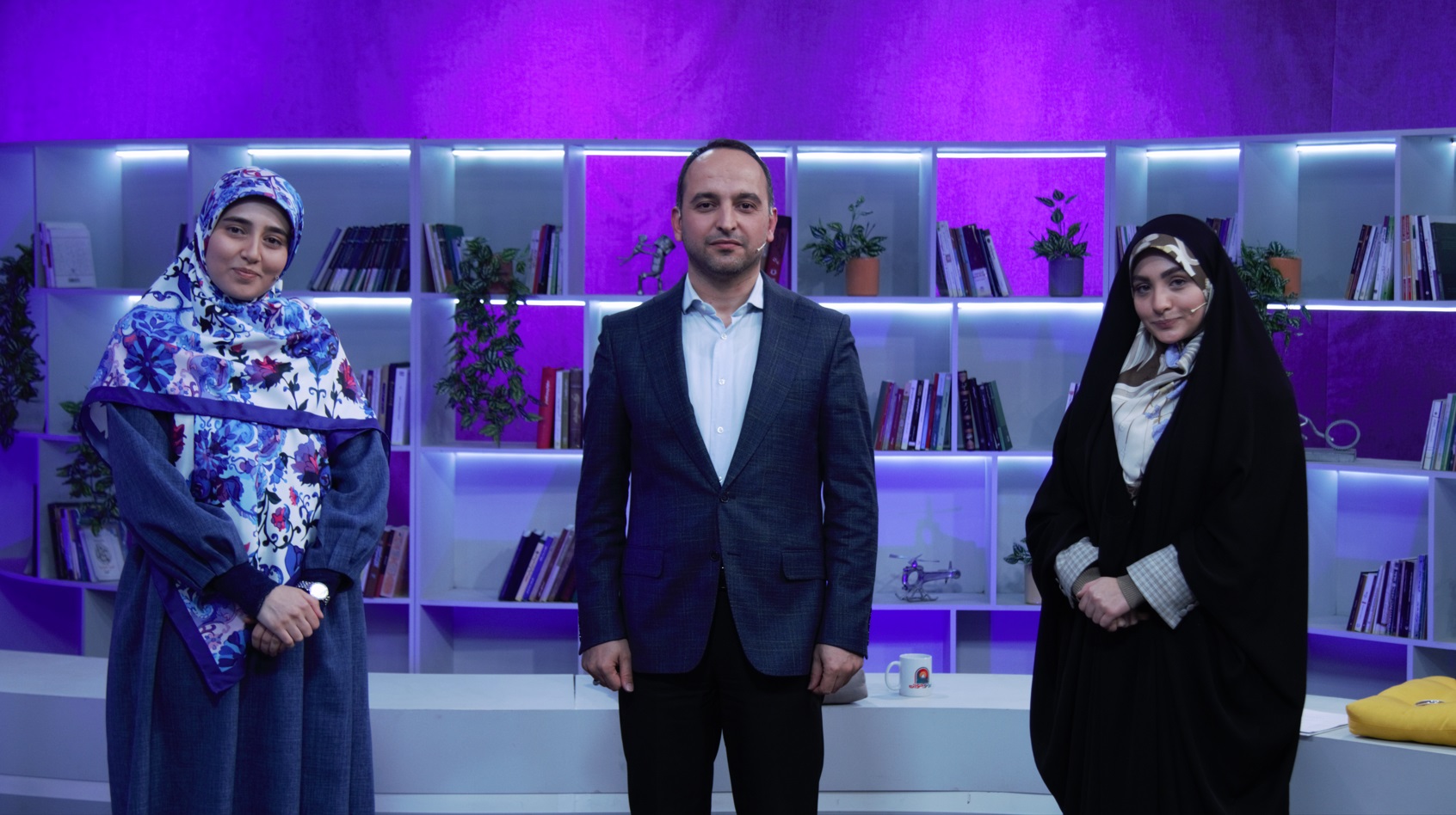  برنامه تلویزیونی ایرانوجوان به کارگردانی ندارد