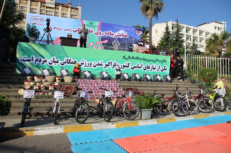  برنامه تلویزیونی صبح و نشاط به کارگردانی ندارد