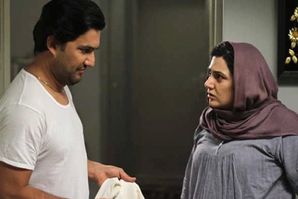 حامد بهداد در صحنه فیلم سینمایی هفت ماهگی به همراه باران کوثری