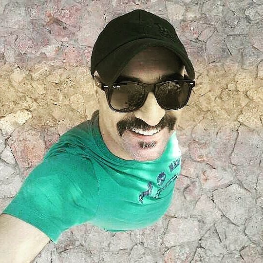 تصویری شخصی از سید علی موسویان، بازیگر و نویسنده سینما و تلویزیون