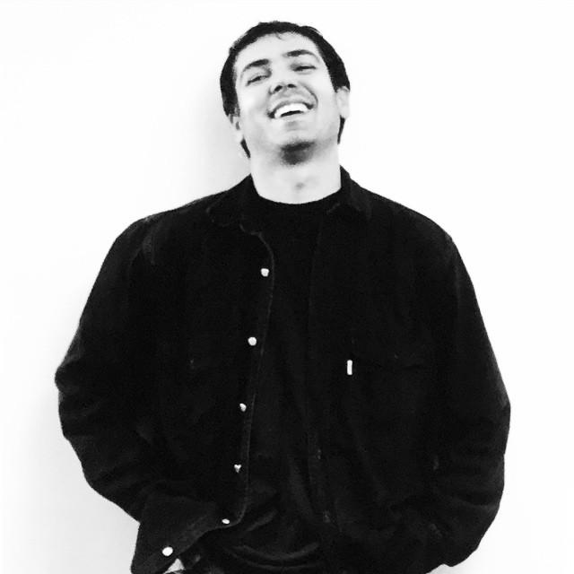 تصویری شخصی از کوروش تهامی، بازیگر سینما و تلویزیون