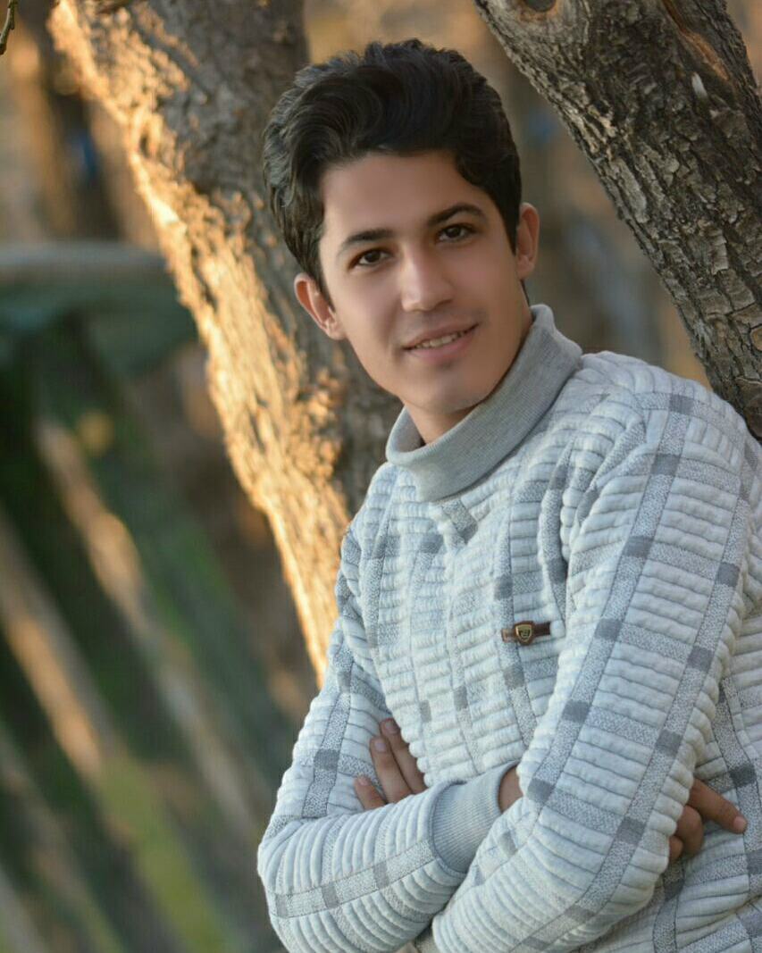 تصویری شخصی از محسن محبی، مجری و گروه فیلمبرداری سینما و تلویزیون