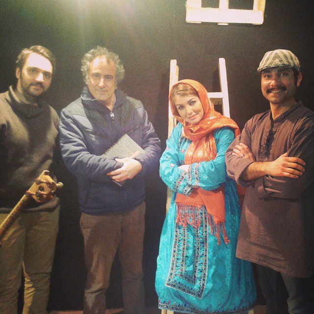 تصویری شخصی از النا آهی، بازیگر سینما و تلویزیون