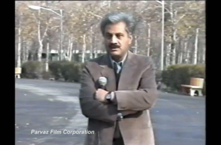 تصویری از فرشید هاشمیان، بازیگر سینما و تلویزیون در حال بازیگری سر صحنه یکی از آثارش