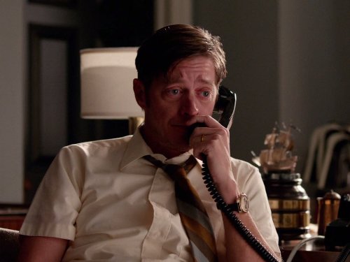 Kevin Rahm در صحنه سریال تلویزیونی مردان مد