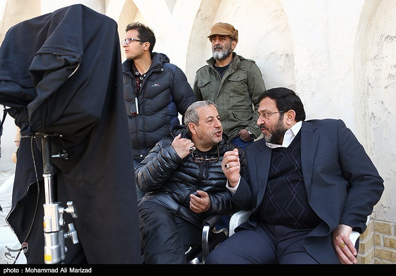 ابوالقاسم طالبی در پشت صحنه فیلم سینمایی یتیم‌خانه ایران