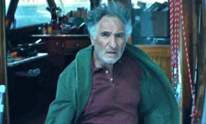 جاد هیرش در صحنه فیلم سینمایی روز استقلال: بازخیز