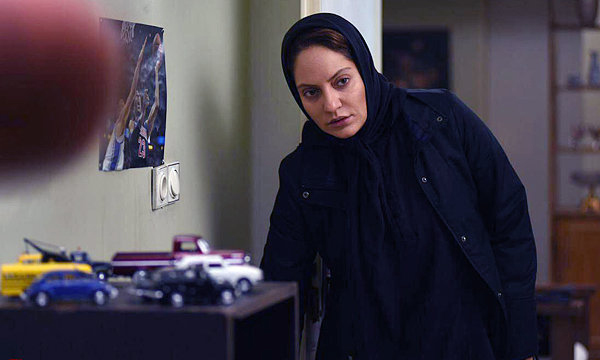 مهناز افشار در صحنه فیلم سینمایی خانه‌ای در‌ خیابان چهل‌ و یکم