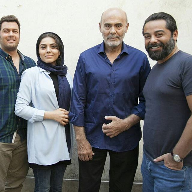 پژمان بازغی در پشت صحنه فیلم سینمایی هایلایت به همراه آزاده زارعی، سام قریبیان و جمشید هاشم‌پور