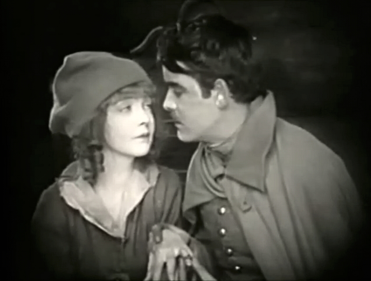 Robert Harron در صحنه فیلم سینمایی Hearts of the World به همراه Lillian Gish