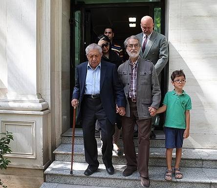 تصویری شخصی از عزت‌الله انتظامی، بازیگر و نویسنده سینما و تلویزیون