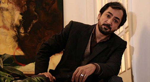 محمد حاتمی در صحنه سریال تلویزیونی خانه بی پرنده