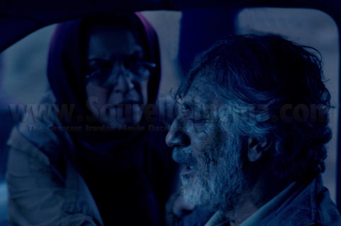 رویا تیموریان در صحنه فیلم سینمایی زادبوم به همراه مسعود رایگان