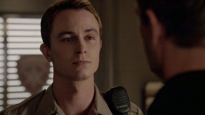 Ryan Kelley در صحنه سریال تلویزیونی گرگ نوجوان