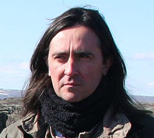 Neil Oliver در صحنه سریال تلویزیونی Vikings