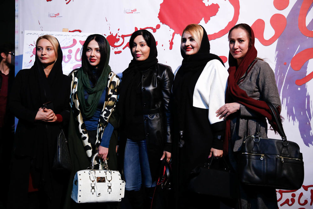 مریم کاویانی در اکران افتتاحیه فیلم سینمایی آپاندیس به همراه لیلا اوتادی