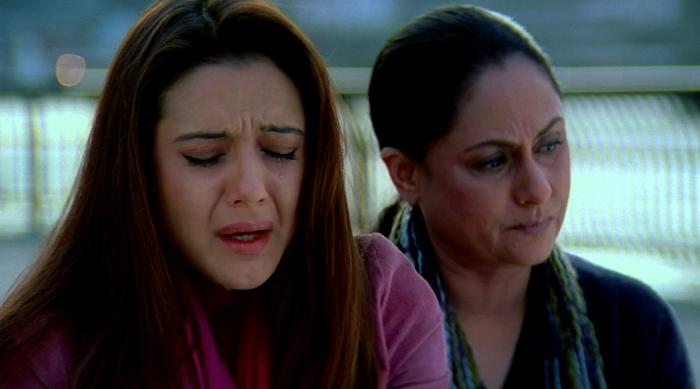 Jaya Bhaduri در صحنه فیلم سینمایی شاید فردایی نباشد به همراه Preity Zinta
