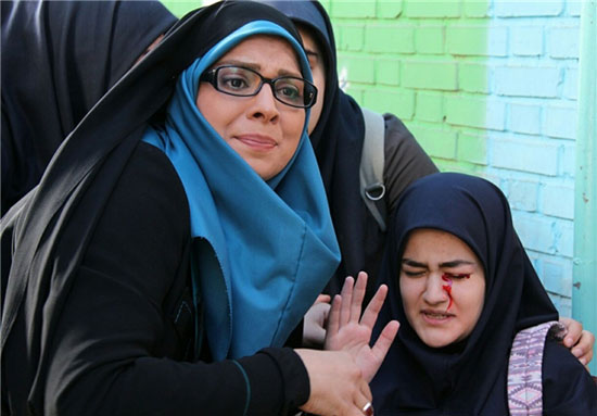  سریال تلویزیونی دیوار شیشه‌ای به کارگردانی راما قویدل و نوید میهن دوست و احمد معظمی