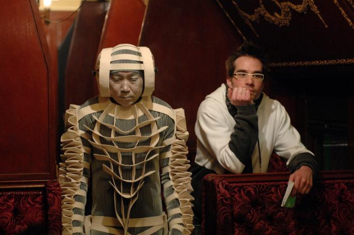 Khanh Hua در صحنه فیلم سینمایی Mars et Avril به همراه Martin Villeneuve