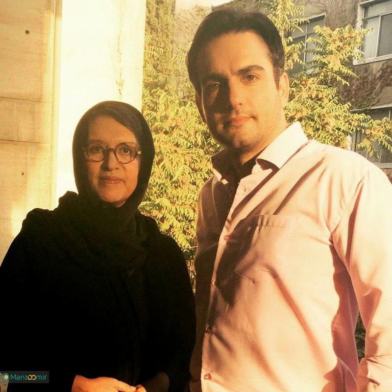رویا تیموریان در پشت صحنه سریال تلویزیونی نفس گرم به همراه حامد کمیلی