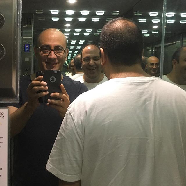 تصویری شخصی از عارف لرستانی، بازیگر و کارگردان سینما و تلویزیون